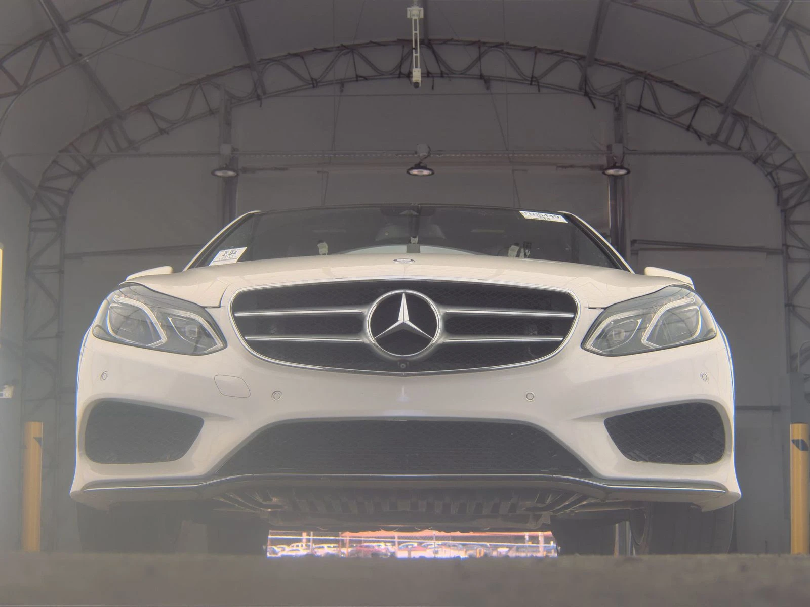 Mercedes-Benz E 500 AMG* PACK* 4MATIC* ОБДУХВАНЕ* КАМЕРА* МАСАЖ* КЕЙЛЕ - изображение 5