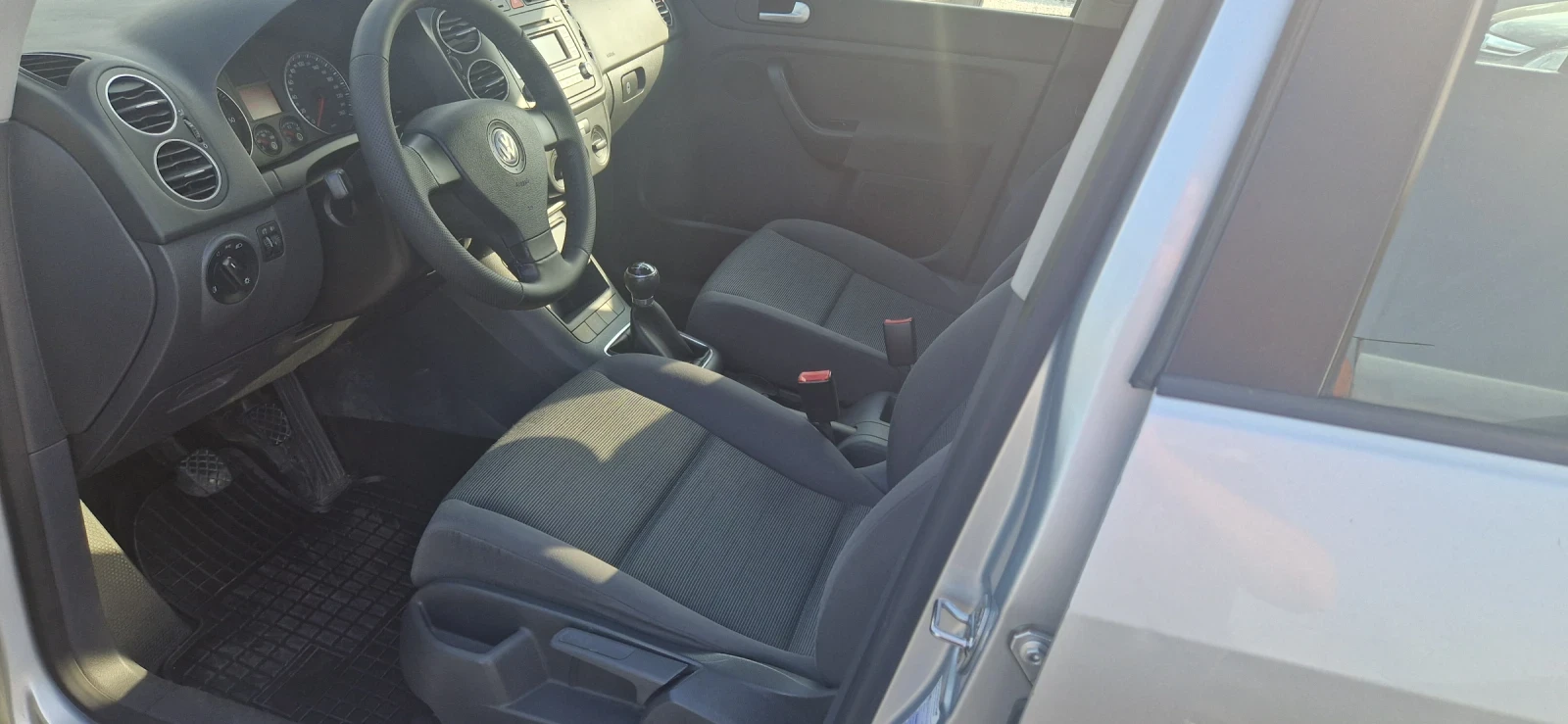 VW Golf Plus 1.9 tdi-90 кс. - изображение 9