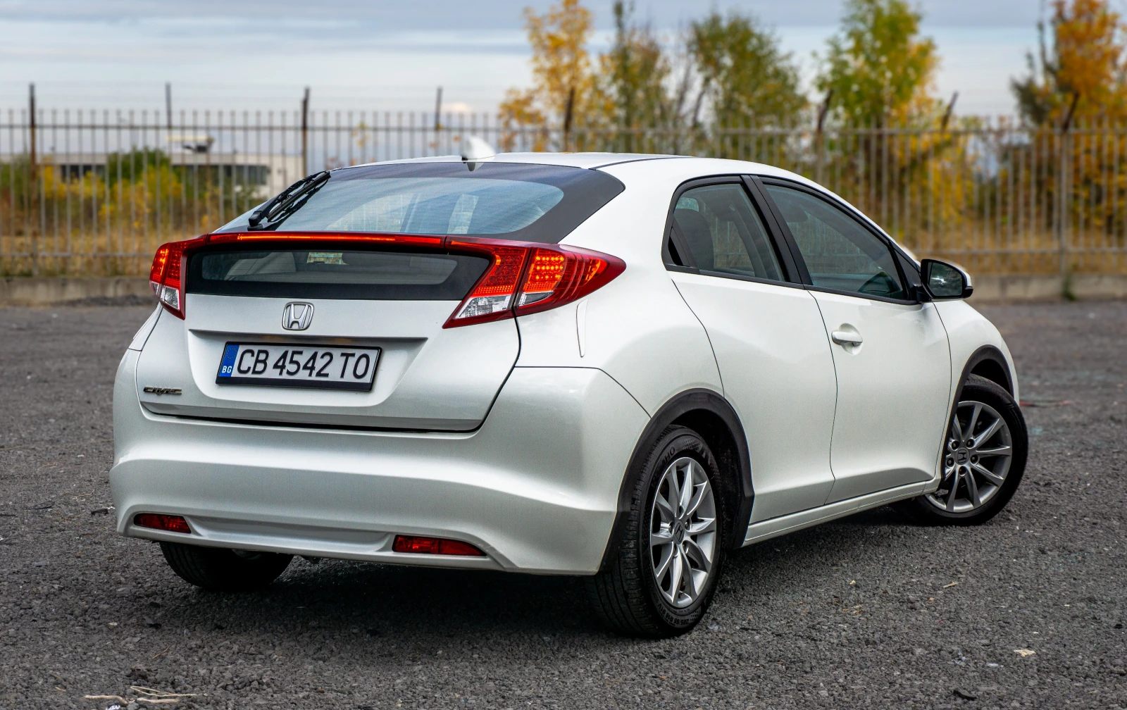 Honda Civic Honda Civic 2.2D МНОГО ДОБРО СЪСТОЯНИЕ! С гаранция - изображение 4