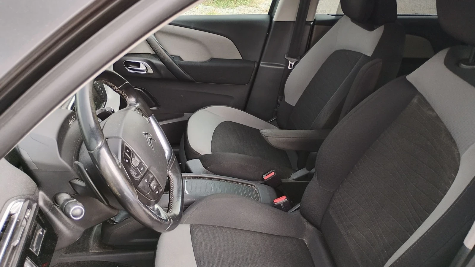 Citroen C4 Picasso 1.6 хди - изображение 4