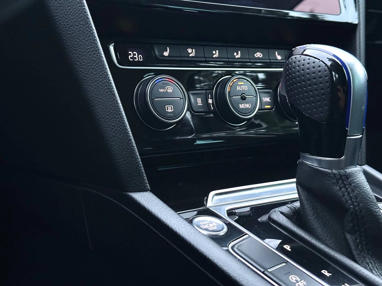 VW Passat 2.0 TDI* Digital* Line Assist* Distronic*  | Mobile.bg   12