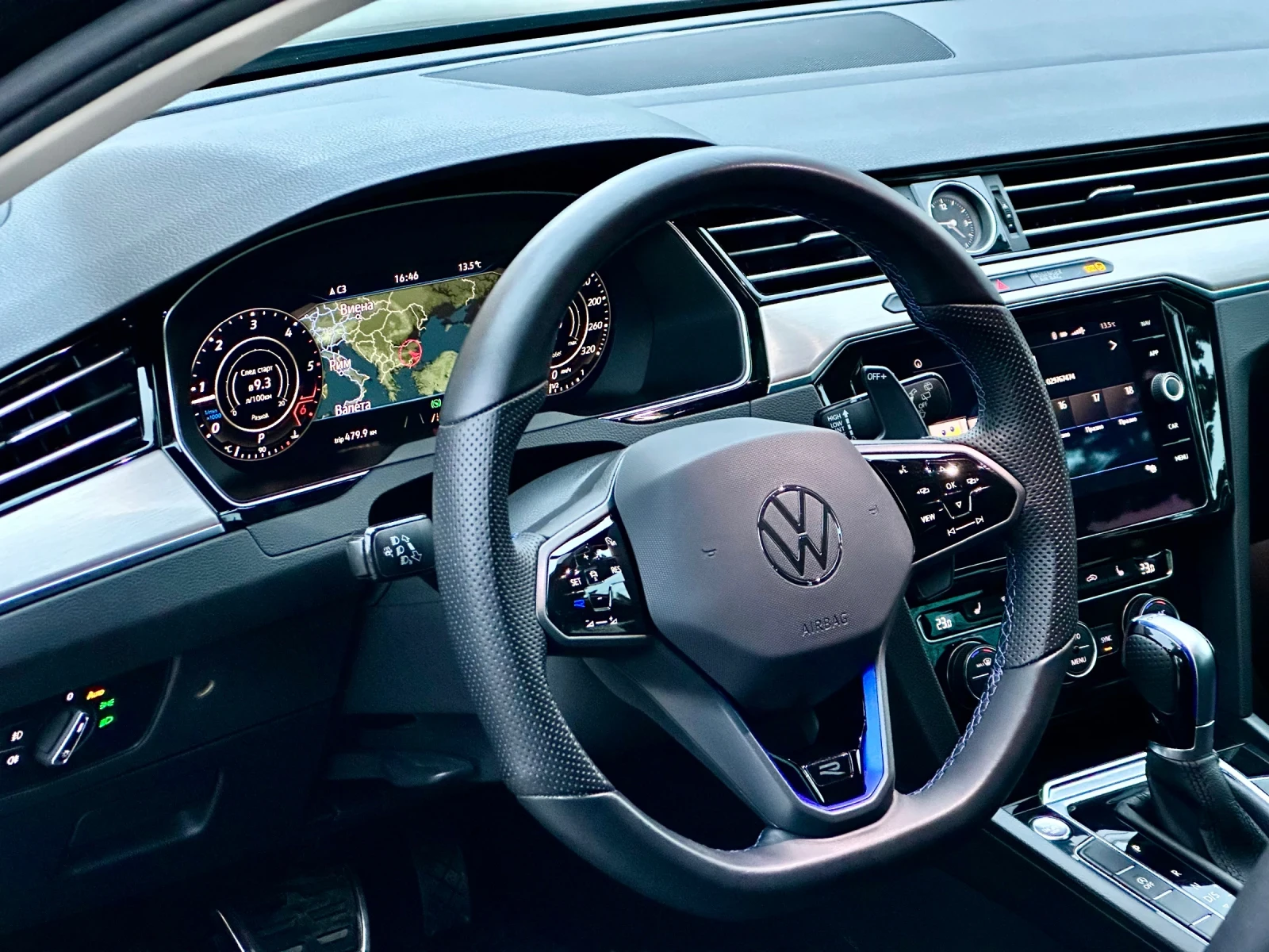 VW Passat 2.0 TDI* Digital* Line Assist* Distronic*  | Mobile.bg   9