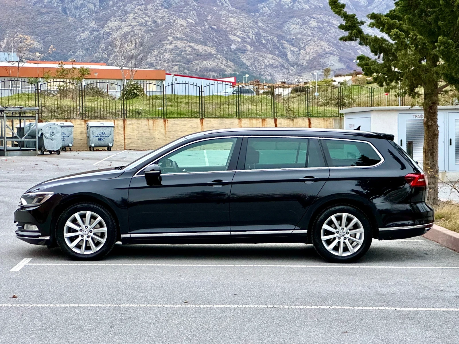 VW Passat 2.0 TDI* Digital* Line Assist* Distronic*  | Mobile.bg   6