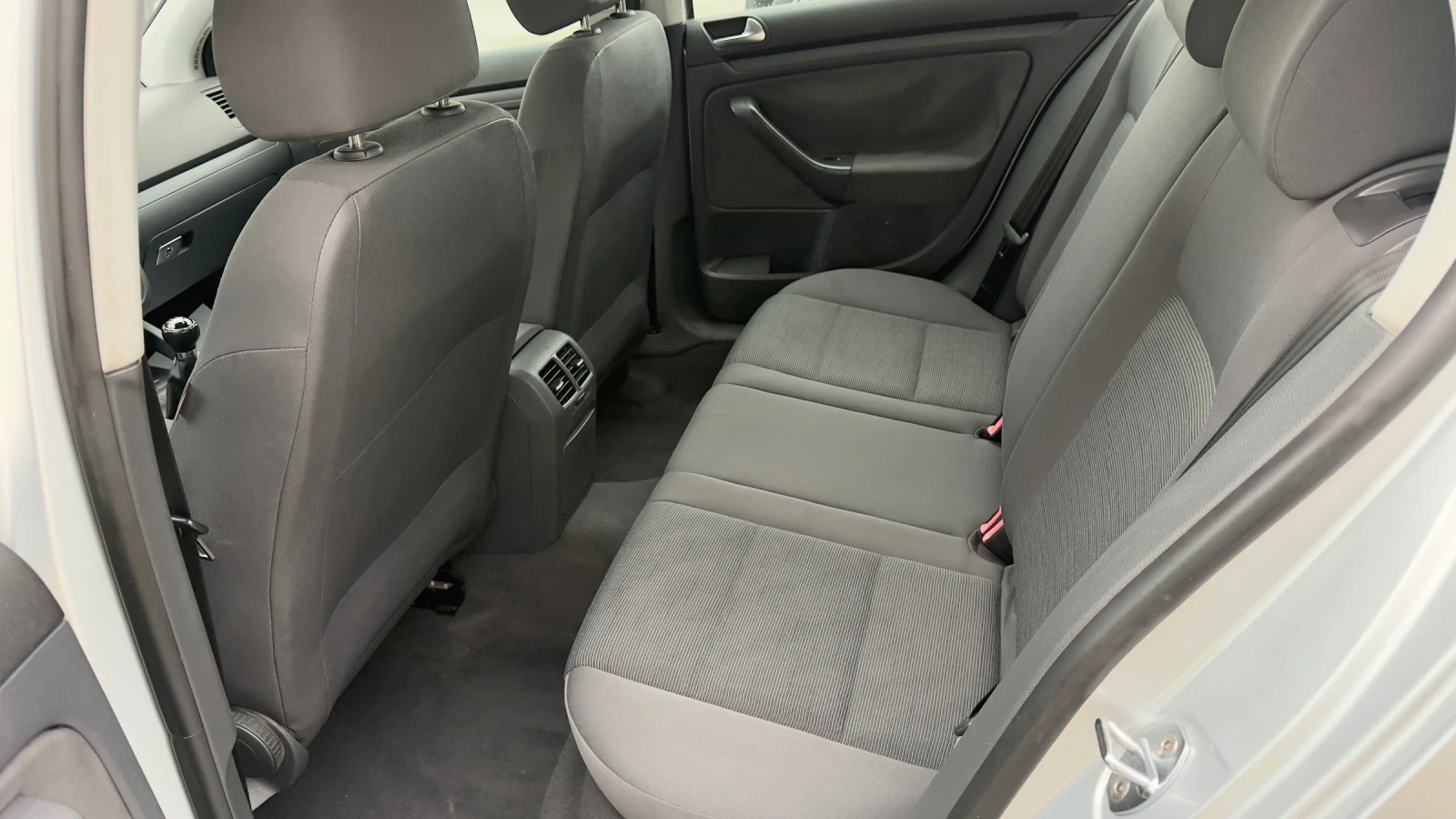 VW Golf 1.9tdi 105k.c * Nova* UNIKAT*  | Mobile.bg   7