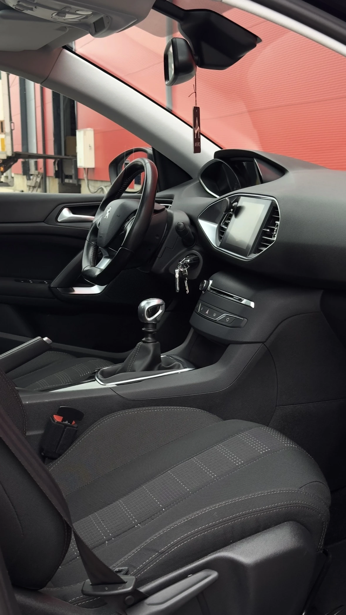 Peugeot 308 1.6HDI 120КС - изображение 8