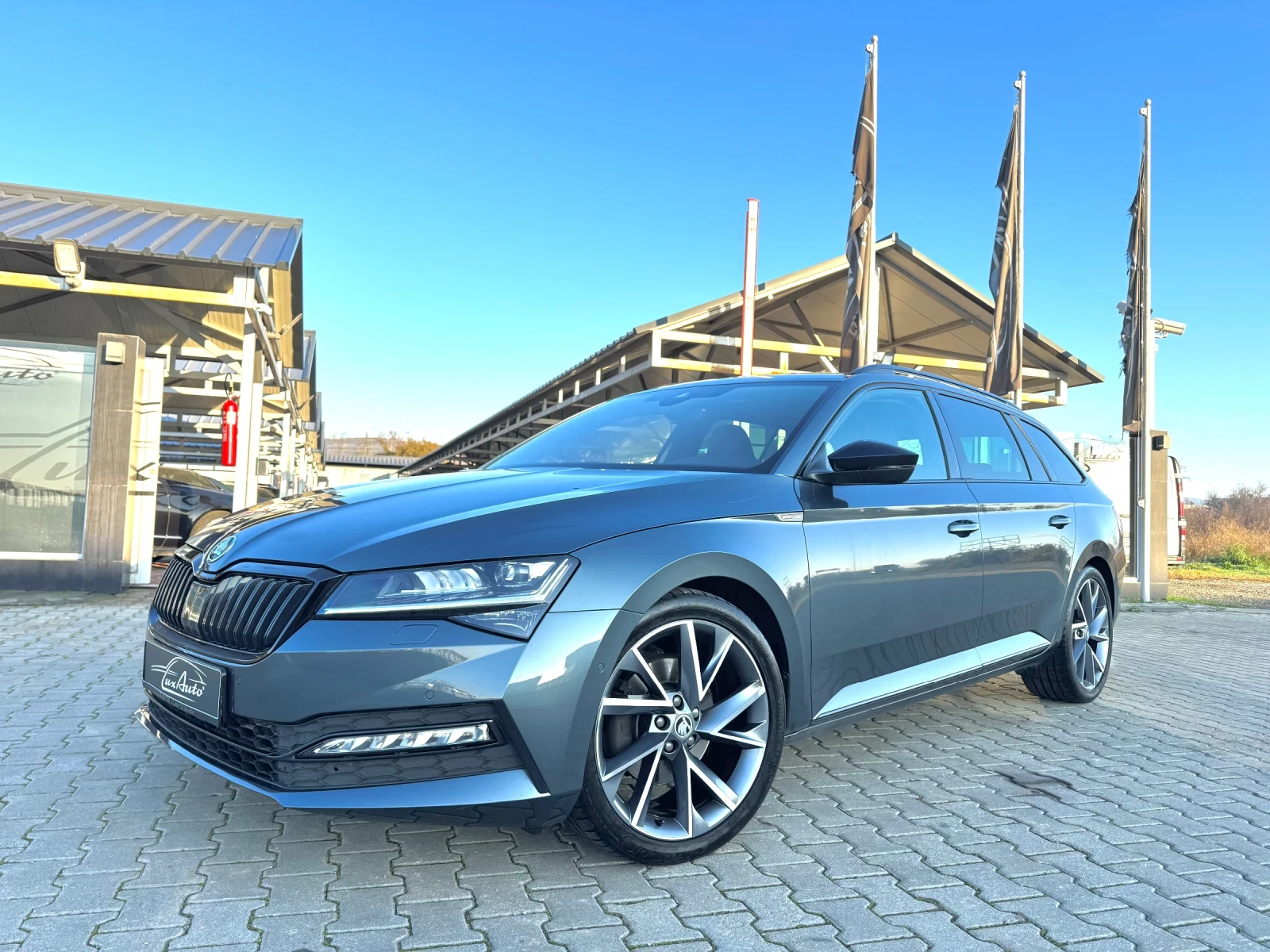 Skoda Superb 2.0TDI#SPORTLINE#DIGITAL#CRYSTAL#DISTR#CARBON | Mobile.bg � ����������� 1