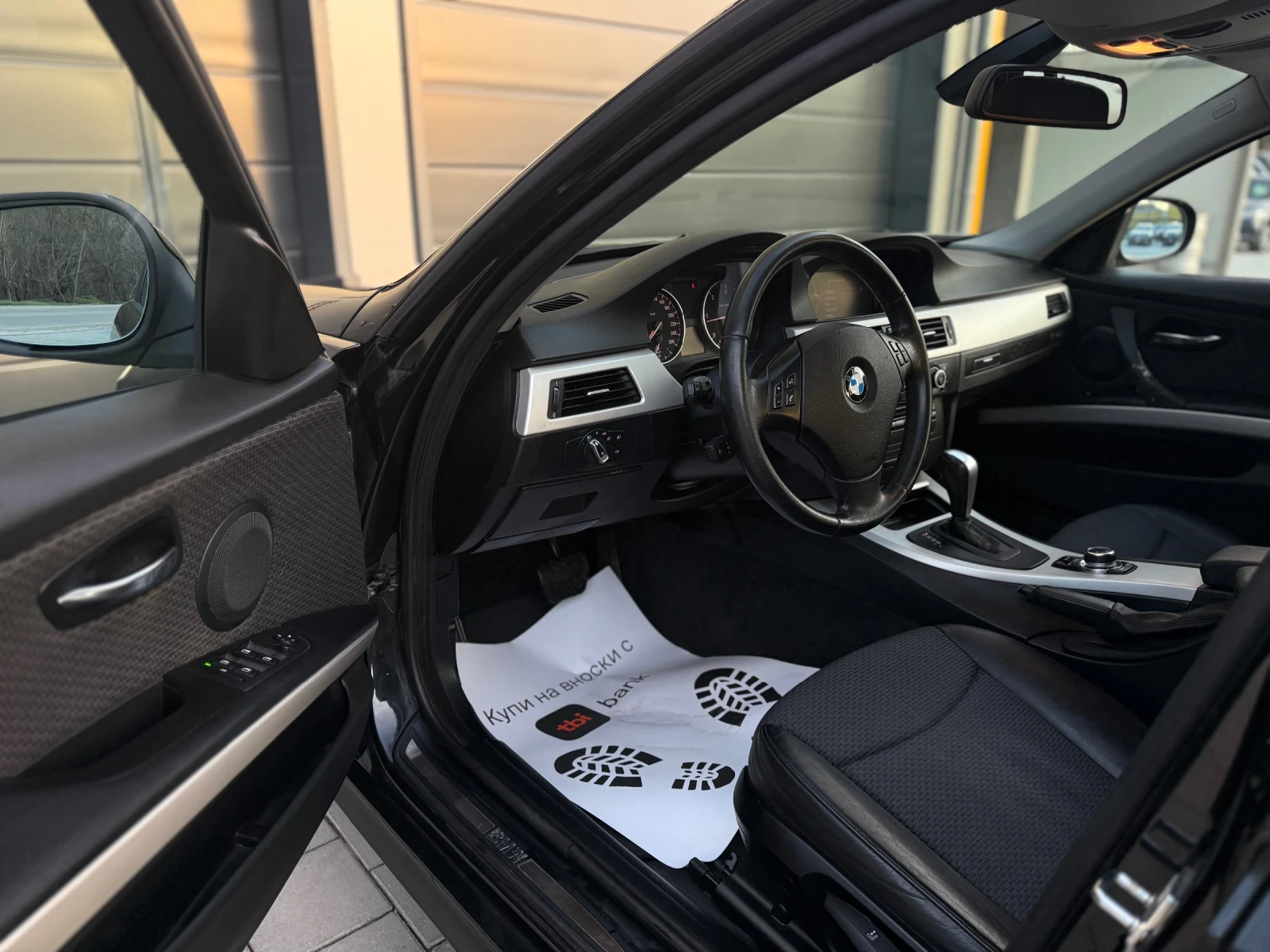 BMW 320 * Automat* NAVI* FaceLift* , снимка 7 - Автомобили и джипове - 53774539