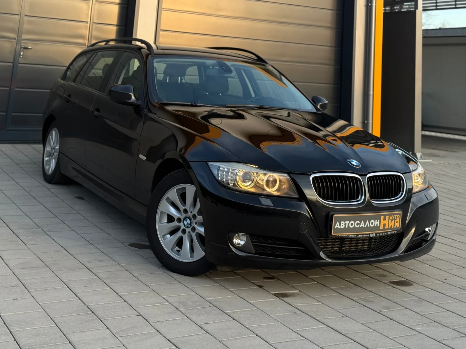 BMW 320 * Automat* NAVI* FaceLift* , снимка 3 - Автомобили и джипове - 53774539