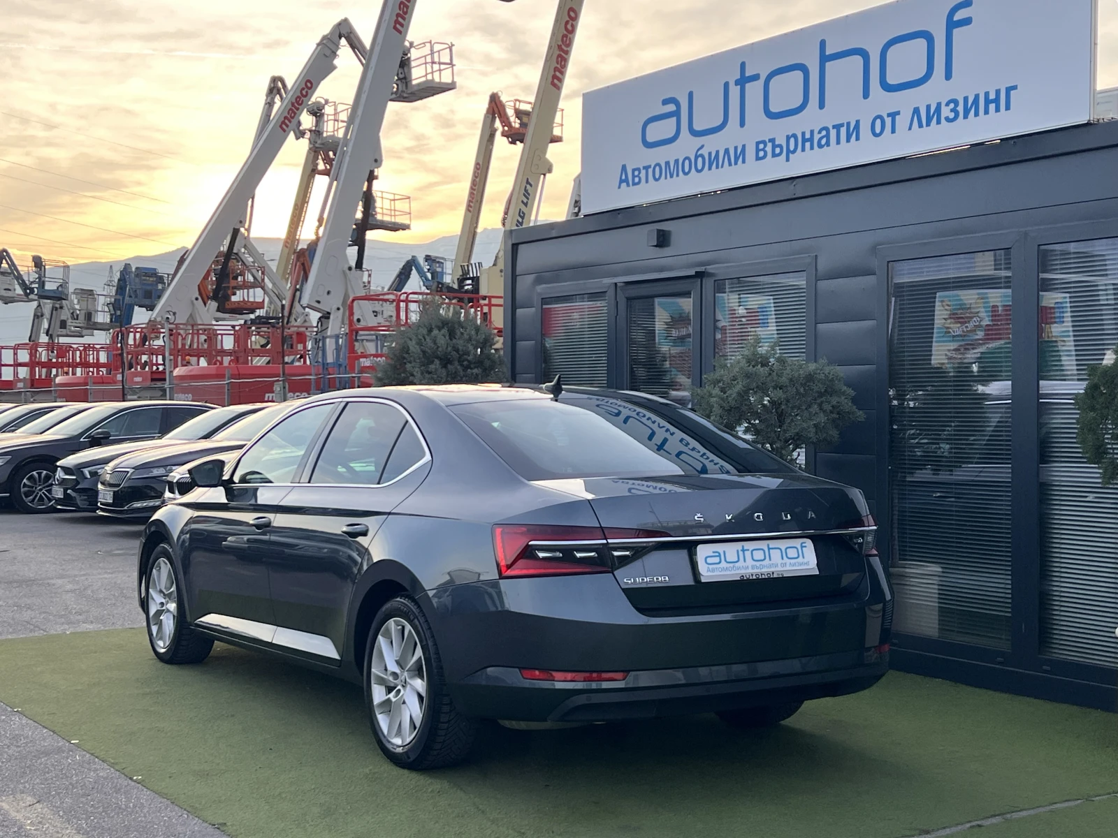 Skoda Superb STYLE/1.5TSI/150K.C./7DSG, снимка 3 - Автомобили и джипове - 53805142