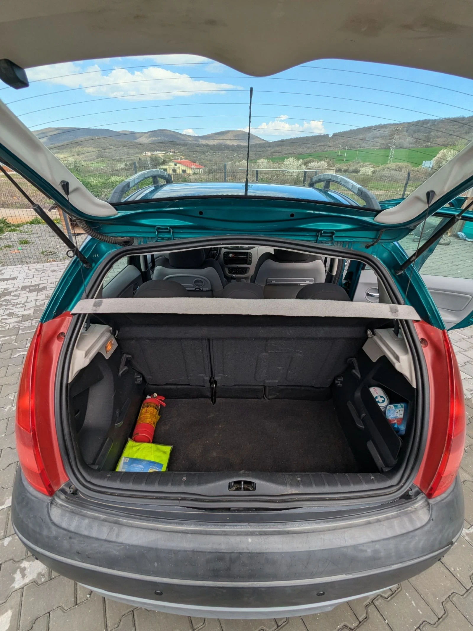 Citroen C3, снимка 8 - Автомобили и джипове - 54096363