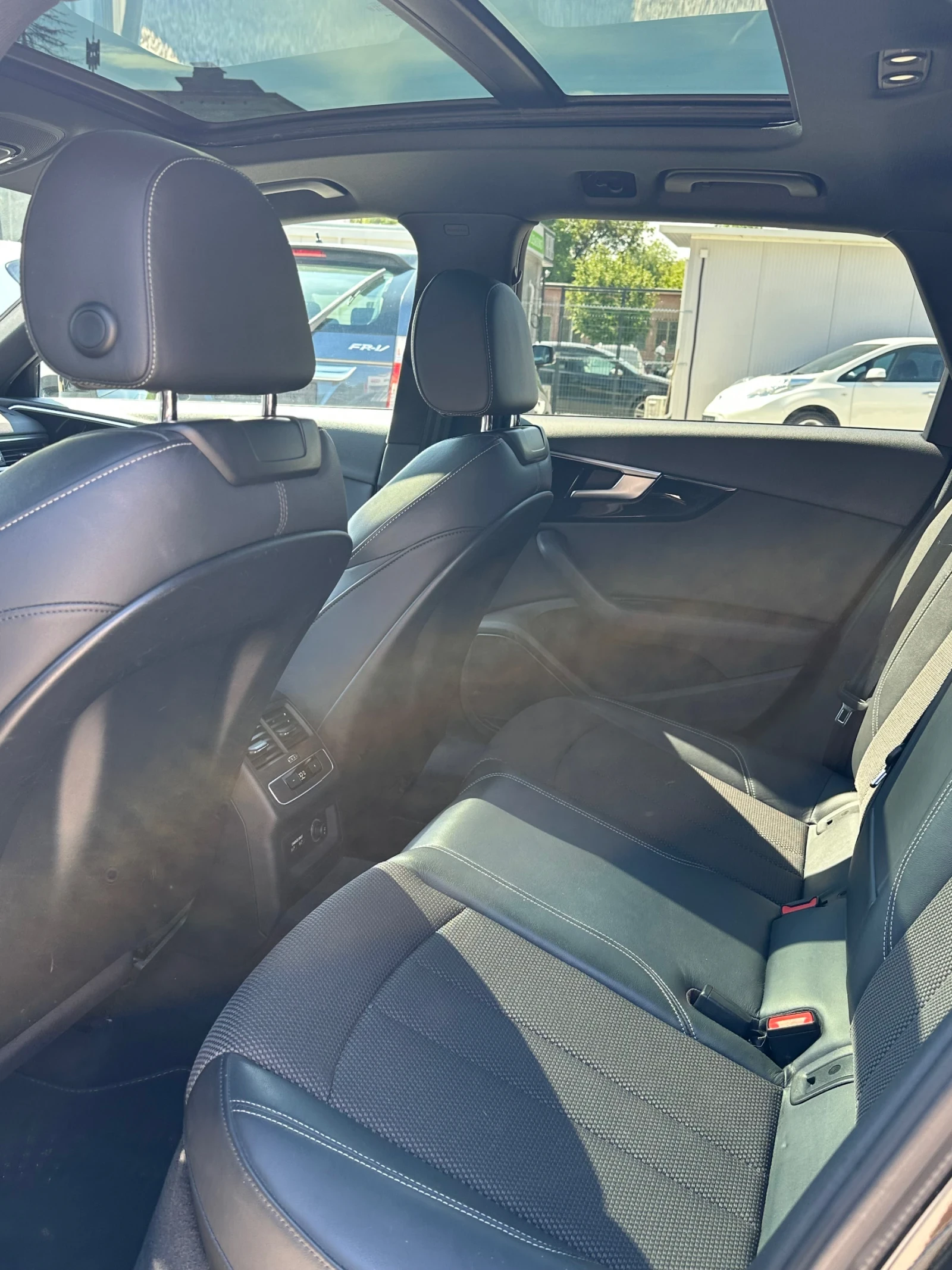 Audi A4 40TDI Quattro* Pano* Virtual * Matrix* 3xS-Line, снимка 13 - Автомобили и джипове - 54565425
