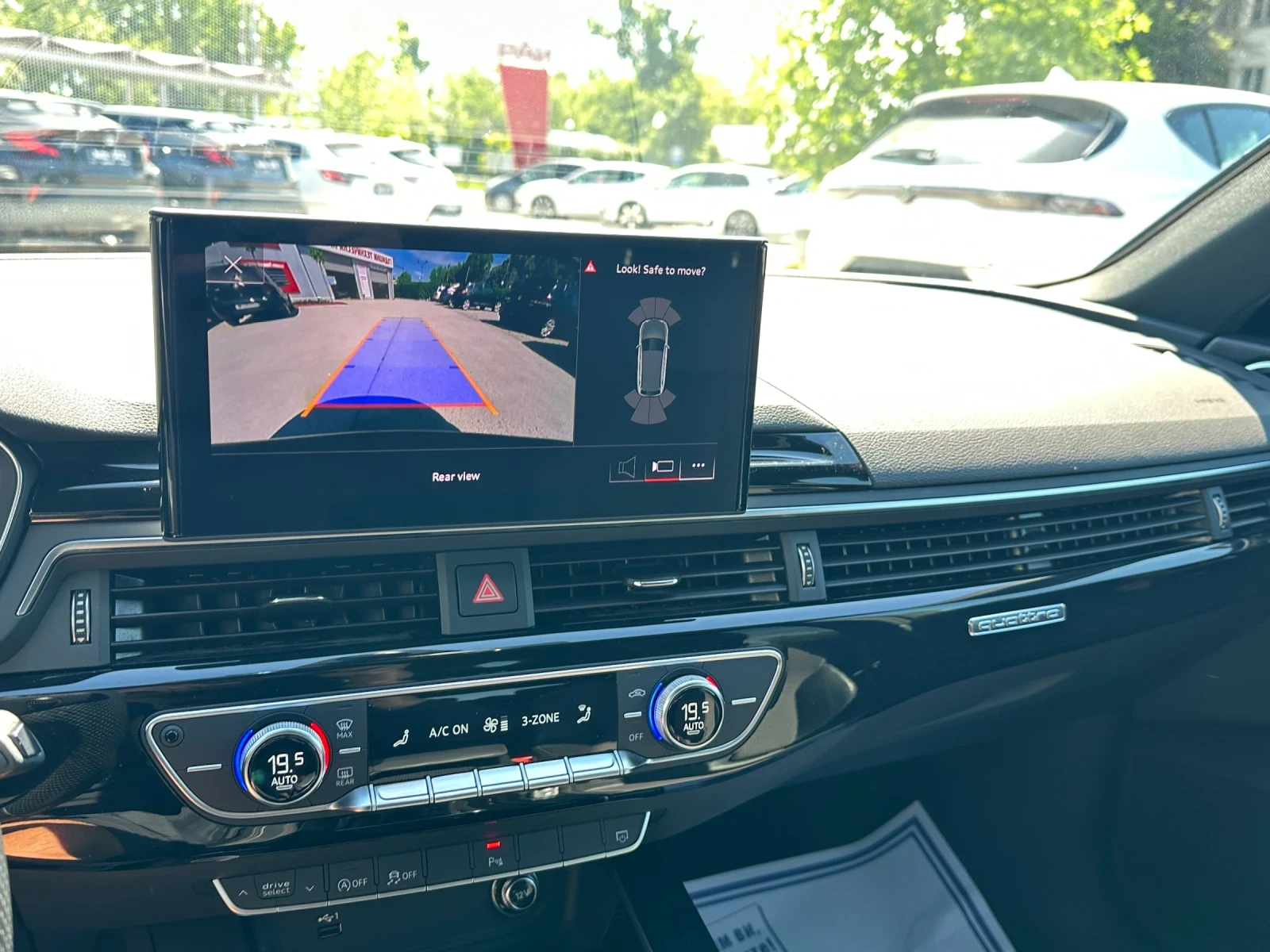 Audi A4 40TDI Quattro* Pano* Virtual * Matrix* 3xS-Line, снимка 12 - Автомобили и джипове - 54565425