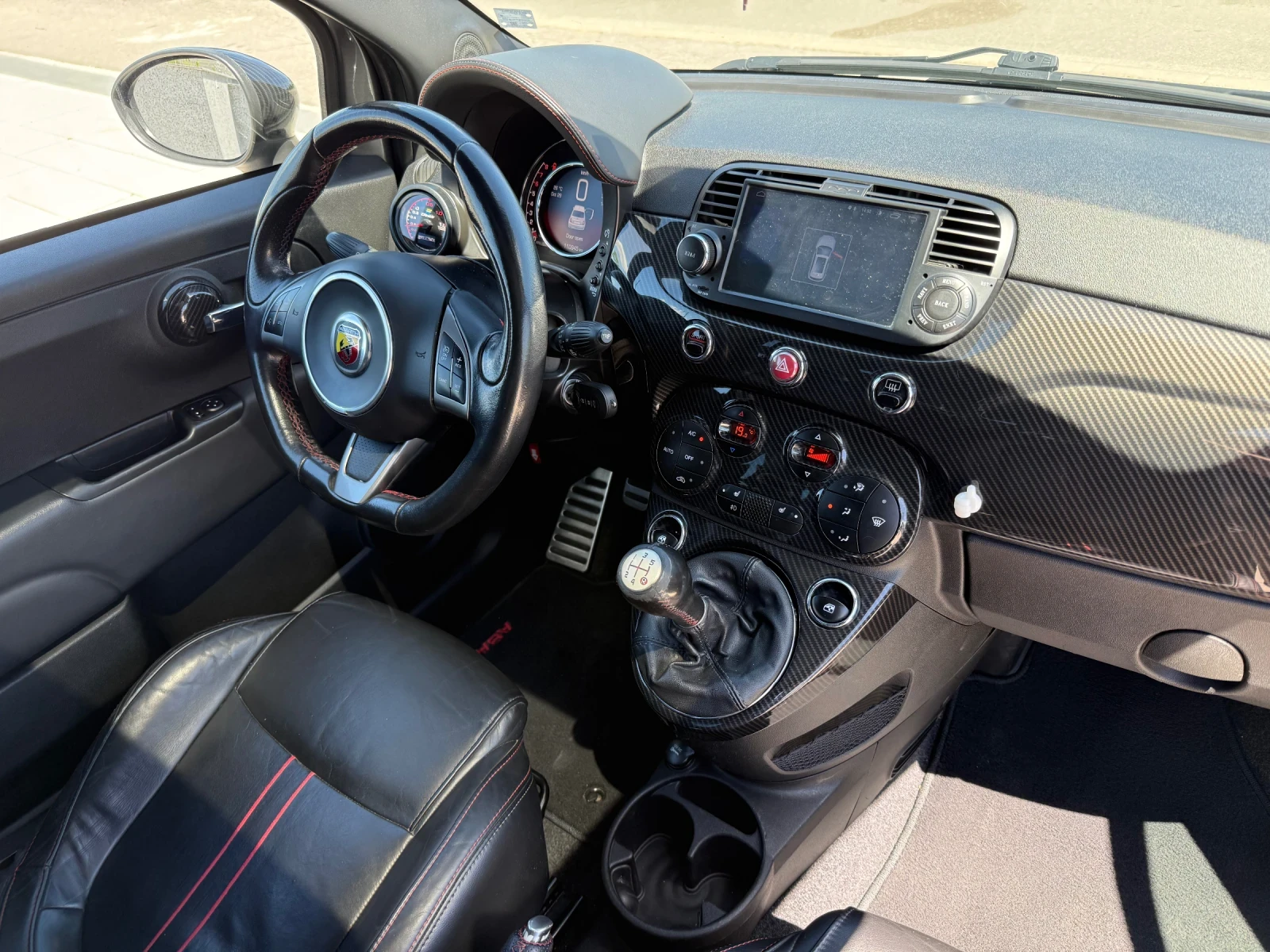 Abarth 595 TURISMO/BEATS/ANDROID, снимка 14 - Автомобили и джипове - 54915029