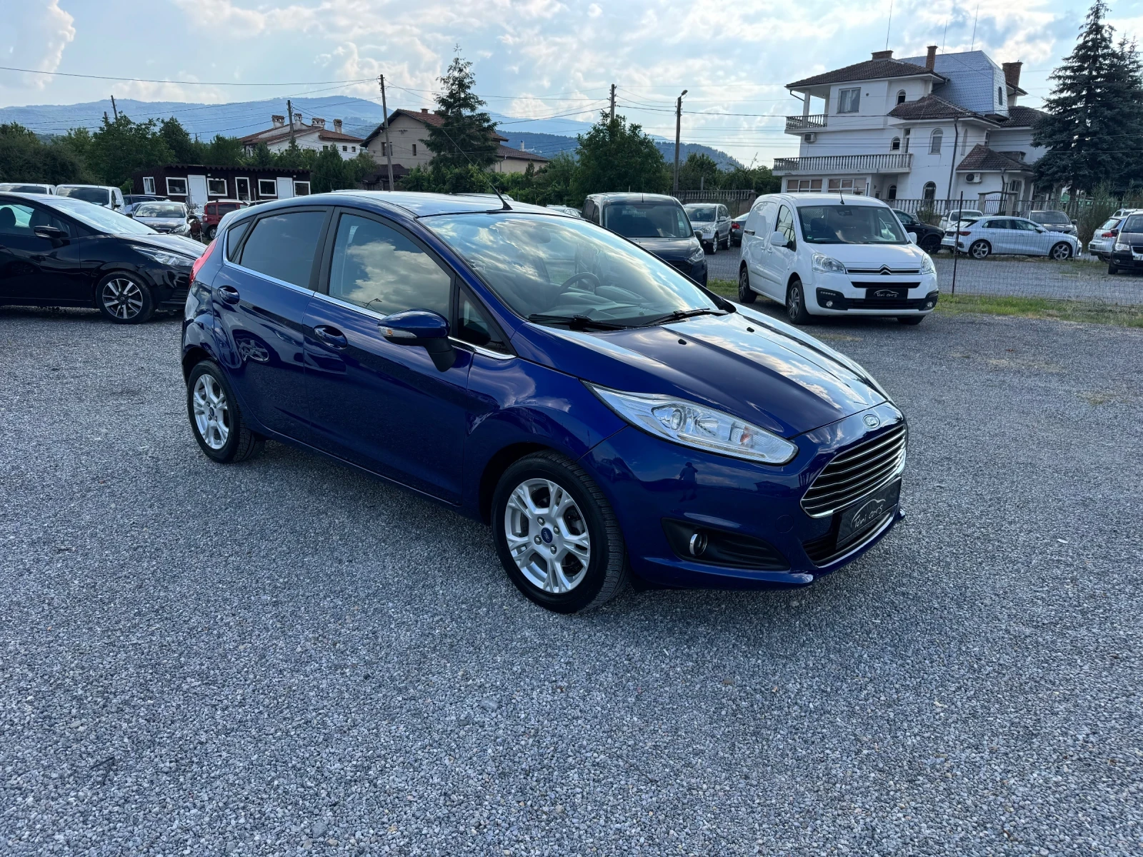 Ford Fiesta 1.5D Face!! Navi!! Led!! Euro 6, снимка 9 - Автомобили и джипове - 55071301
