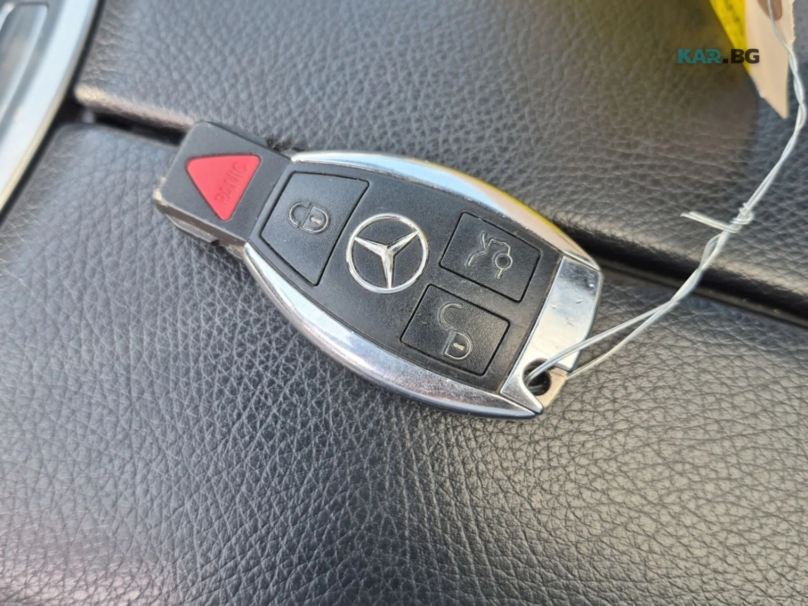 Mercedes-Benz C 300 Pano * AWD * АвтоКредит * (ЦЕНА ДО БГ), снимка 12 - Автомобили и джипове - 55078984