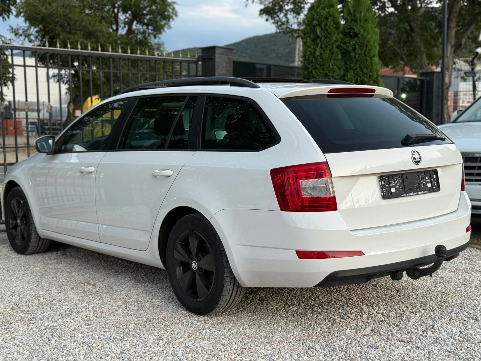 Skoda Octavia DSG/Navi/PANO, снимка 13 - Автомобили и джипове - 55243144