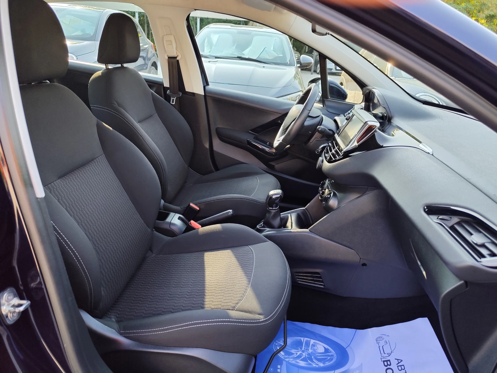 Peugeot 208 1.2i* LED* FACELIFT* 73000k�!*  | Mobile.bg � ����������� 13