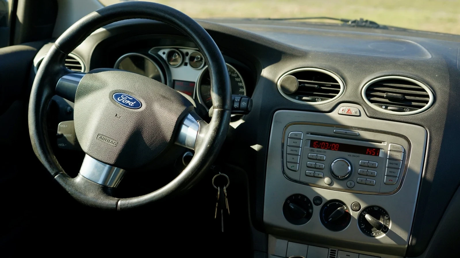 Ford Focus 1.6 TDCi | 90 к.с., снимка 12 - Автомобили и джипове - 56086174