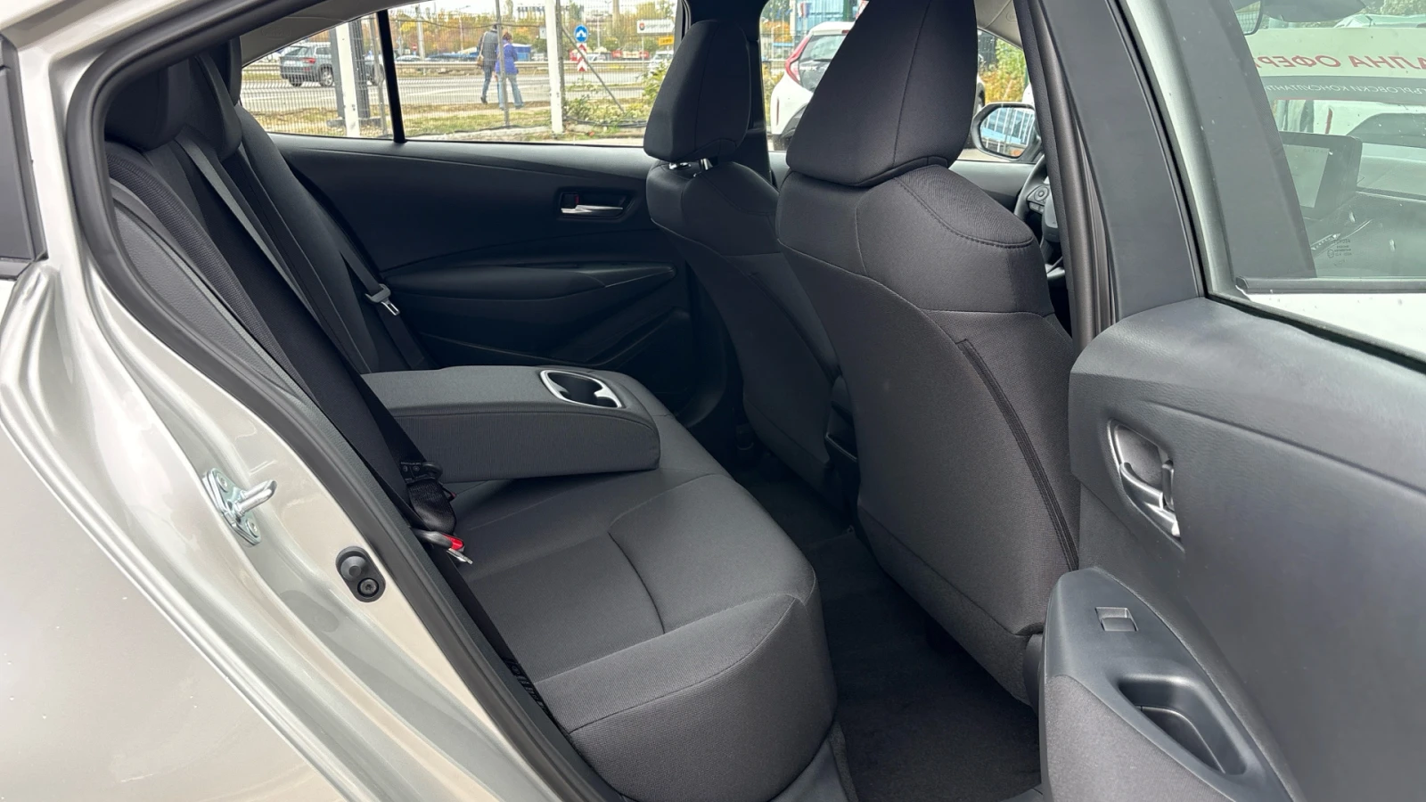 Toyota Corolla 1.5 6MT Comfort | Mobile.bg � ����������� 9