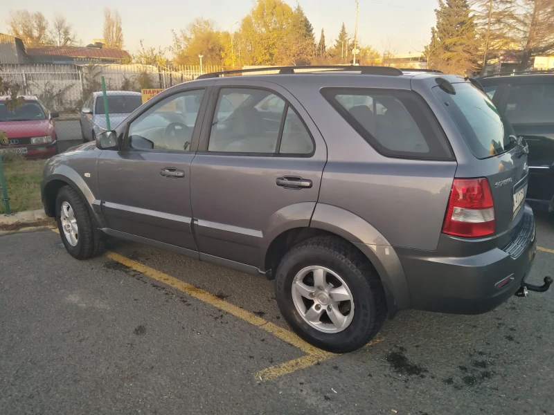 Kia Sorento I, снимка 4 - Автомобили и джипове - 48103439