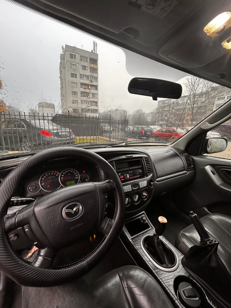 Mazda Tribute 2.3, снимка 7 - Автомобили и джипове - 53220557