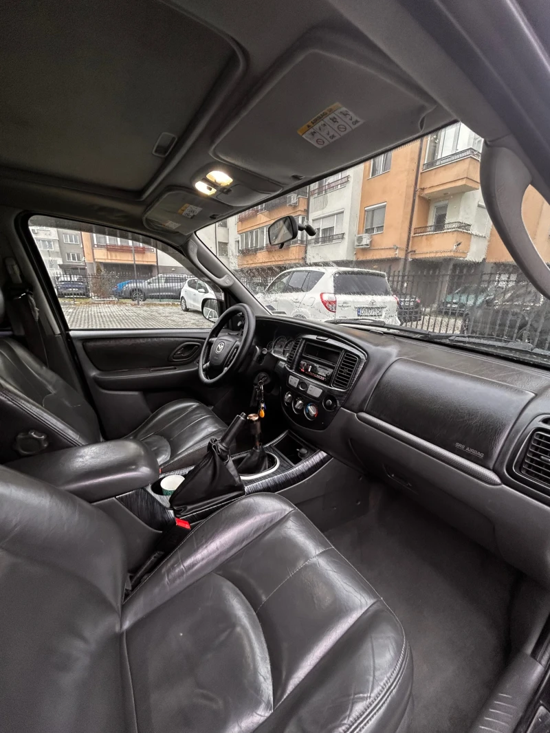 Mazda Tribute 2.3, снимка 9 - Автомобили и джипове - 53220557
