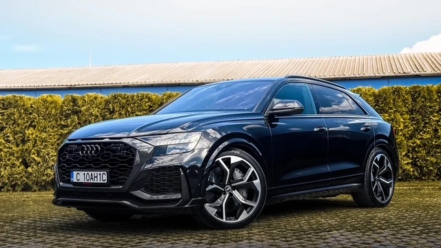 Audi RSQ8, снимка 2 - Автомобили и джипове - 54675913