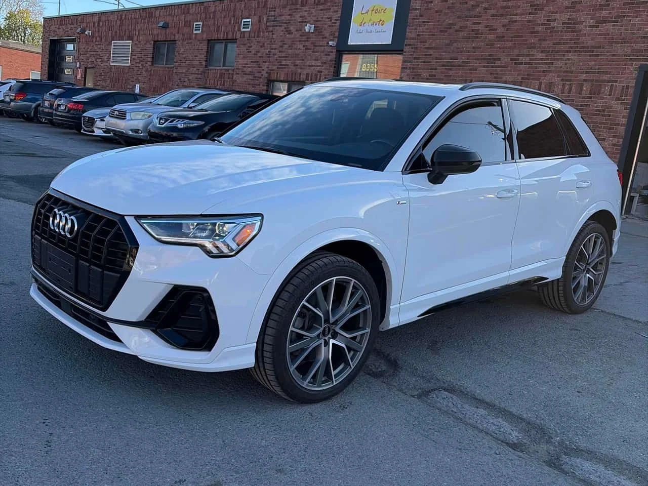 Audi Q3 Progressiv| S-LINE| DISTRONIC| ПОДГРЕВИ| 2 КЛЮЧА