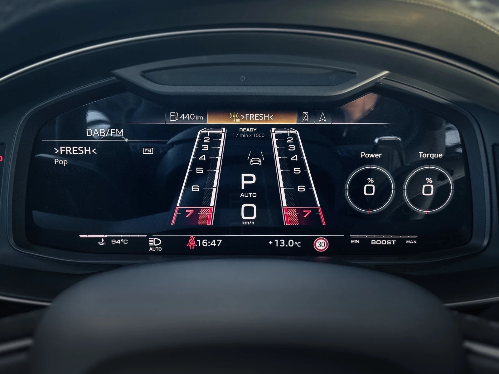 Audi RSQ8, снимка 10 - Автомобили и джипове - 54675913