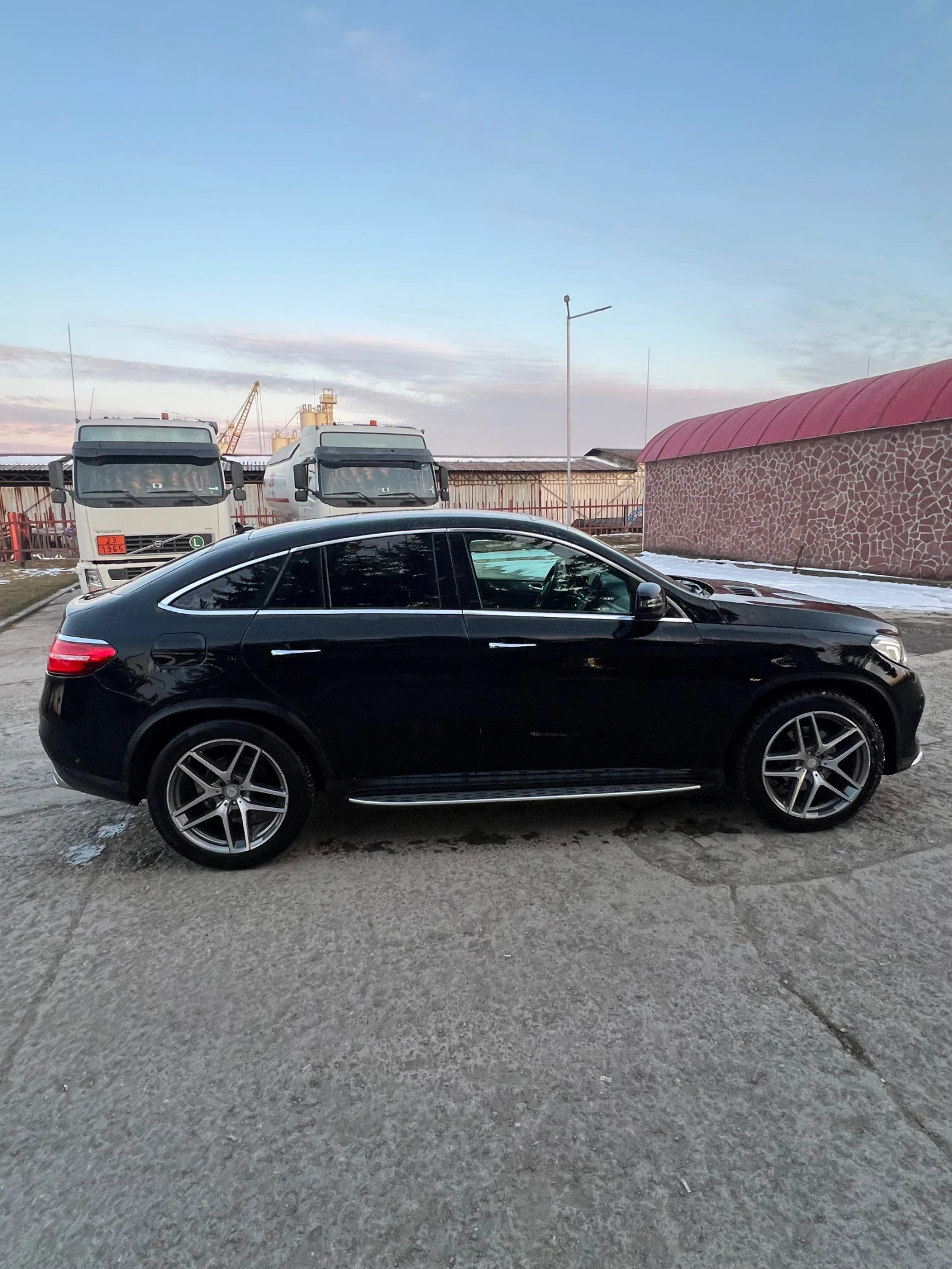 Mercedes-Benz GLE 350 Coupe, снимка 10 - Автомобили и джипове - 54906330