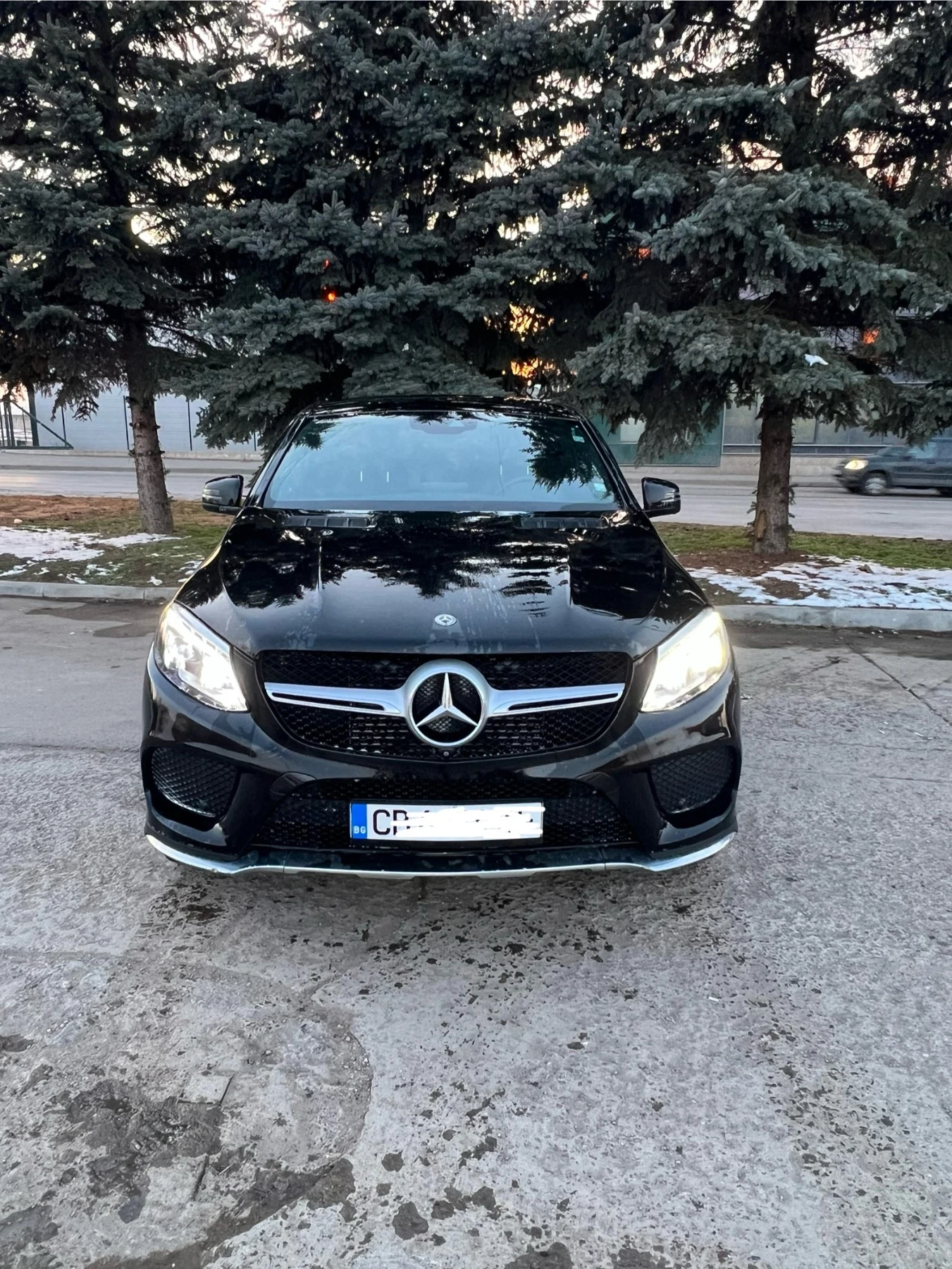 Mercedes-Benz GLE 350 Coupe, снимка 2 - Автомобили и джипове - 54906330