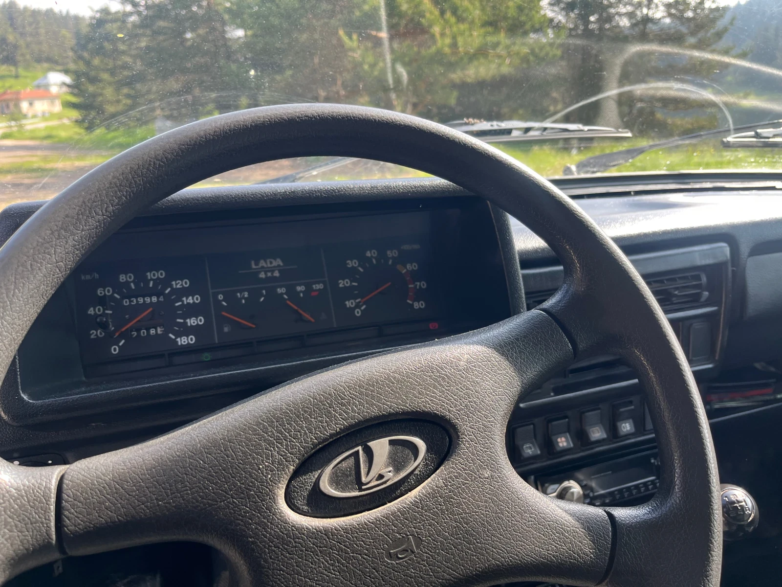 Lada Niva 1.7i 40000km ГАЗ, снимка 6 - Автомобили и джипове - 55038063
