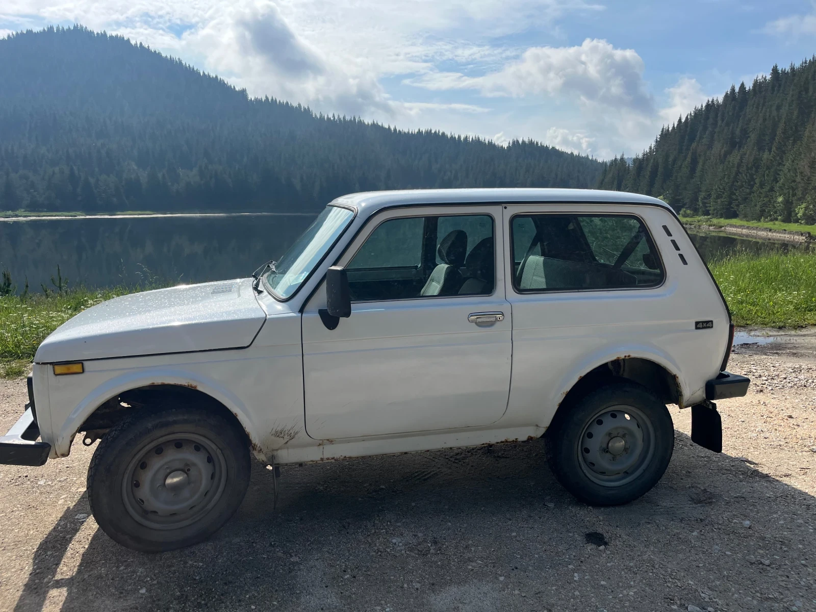 Lada Niva 1.7i 40000km ГАЗ, снимка 2 - Автомобили и джипове - 55038063