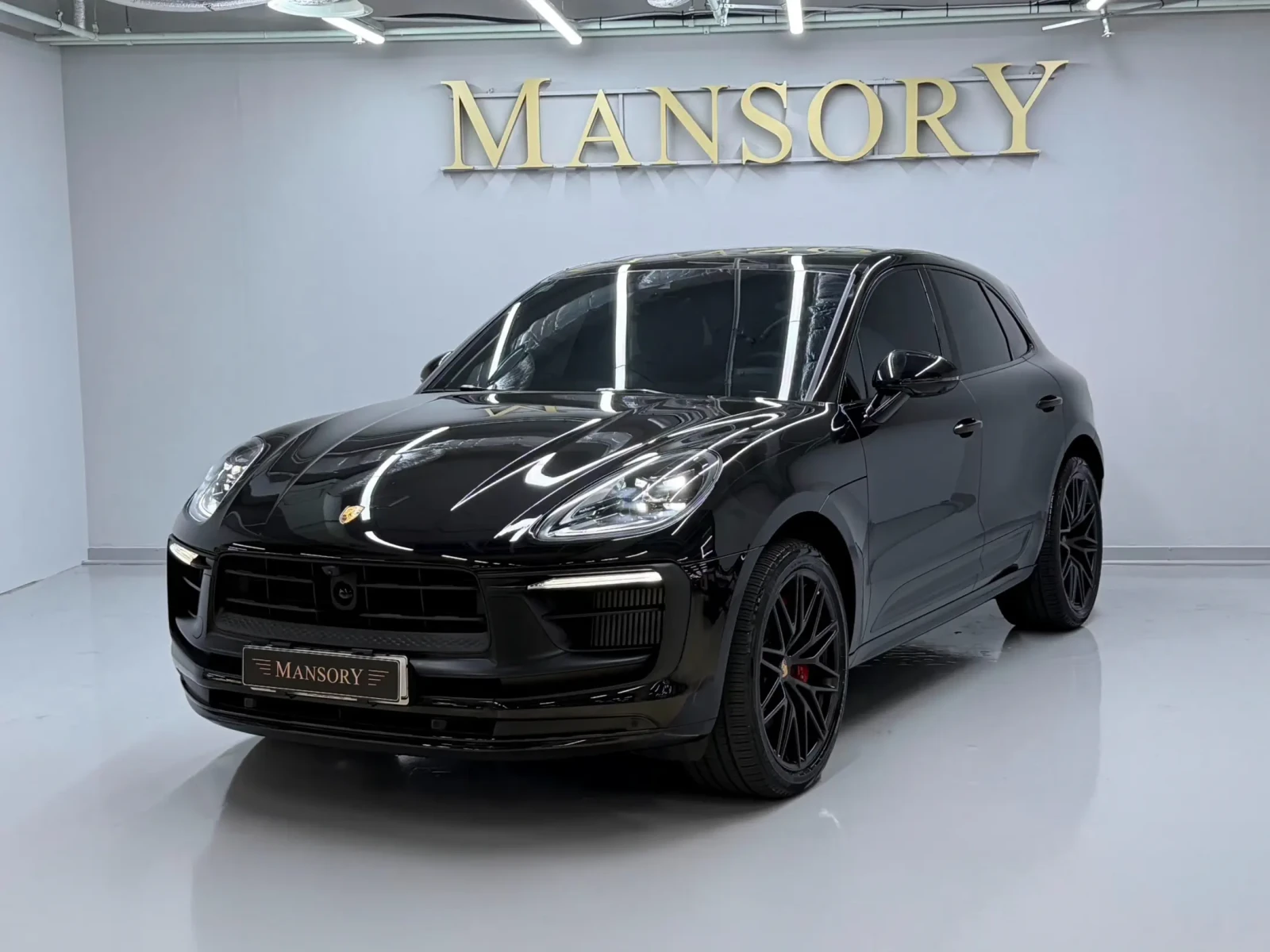 Porsche Macan GTS| JET BLACK| DISTRONIC| ПАНО| ОБДУХ| BOSE| 360