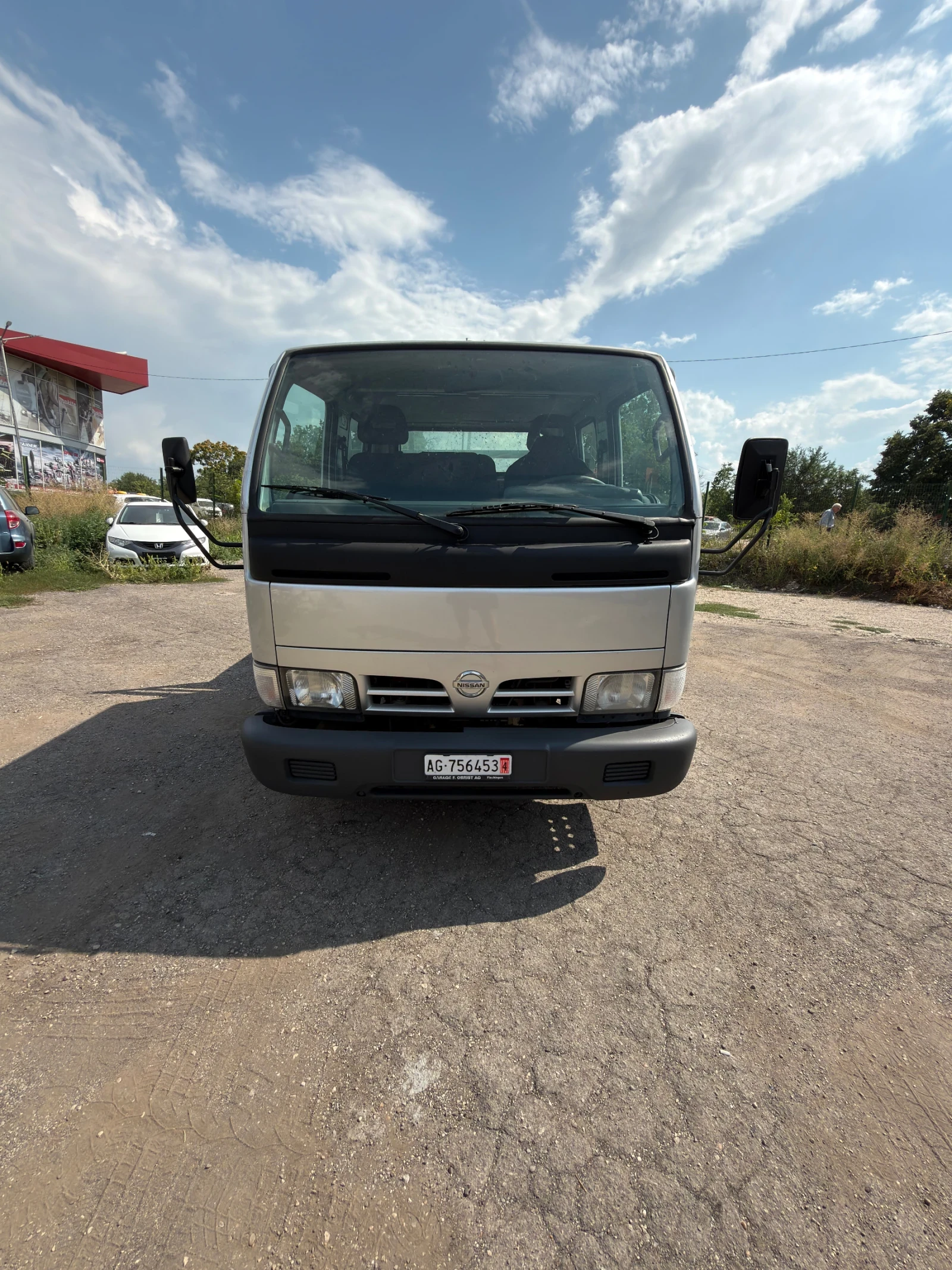 Nissan Capstar