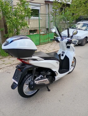 Honda Sh 2017 300i ABS, LED, Keyless , снимка 9