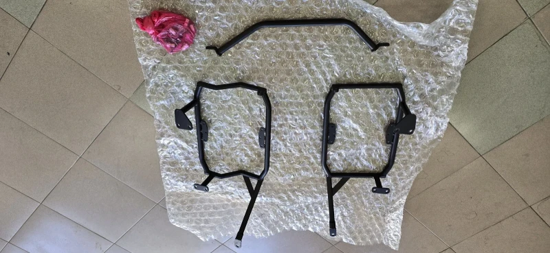 Suzuki V-strom 1000-1050 стойки за странични куфари Bumot, снимка 3 - Мотоциклети и мототехника - 51593215