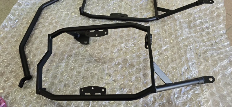 Suzuki V-strom 1000-1050 стойки за странични куфари Bumot, снимка 4 - Мотоциклети и мототехника - 51593215