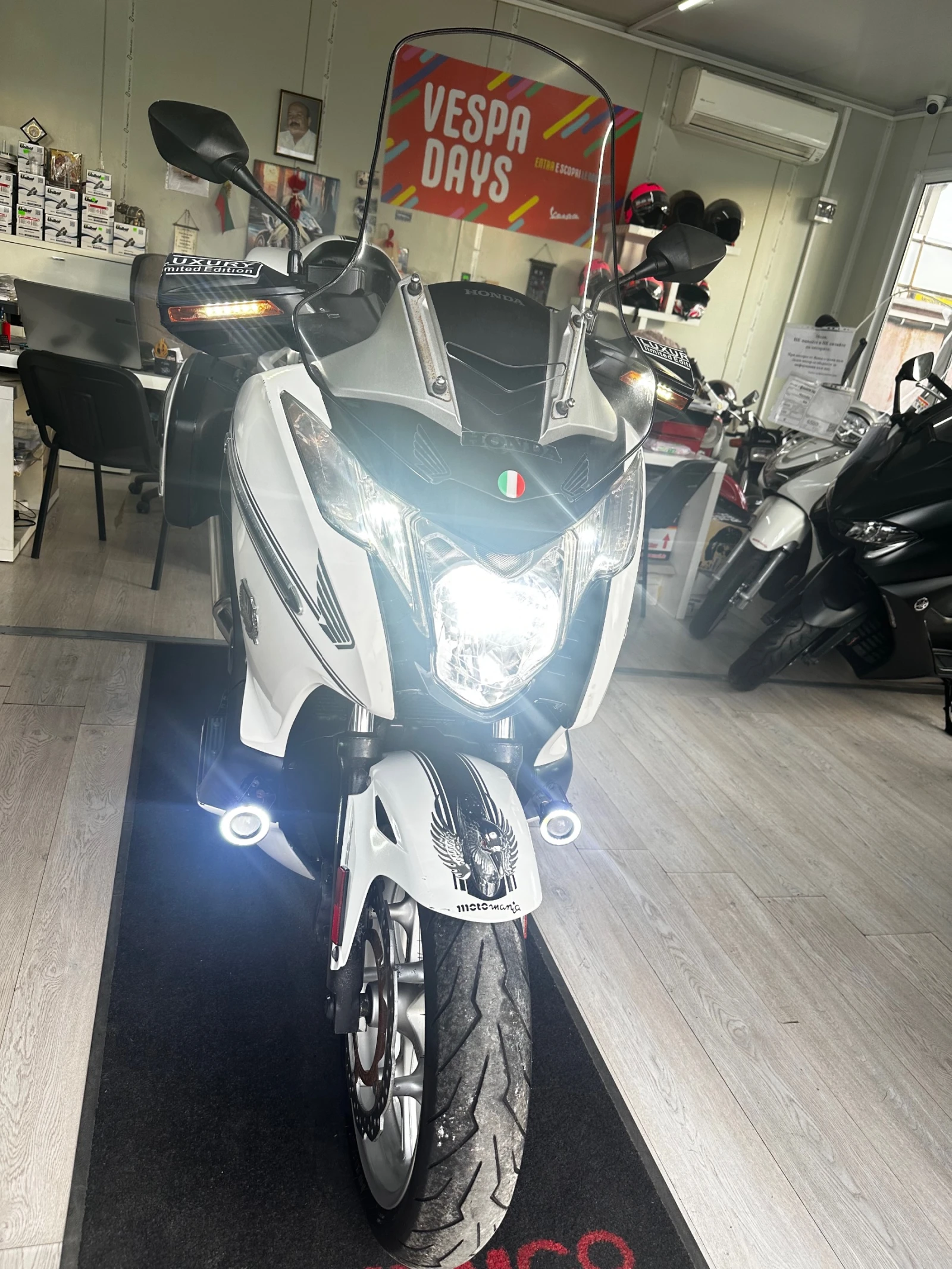 Honda Integra 700i ABS 2012. | Mobile.bg   14