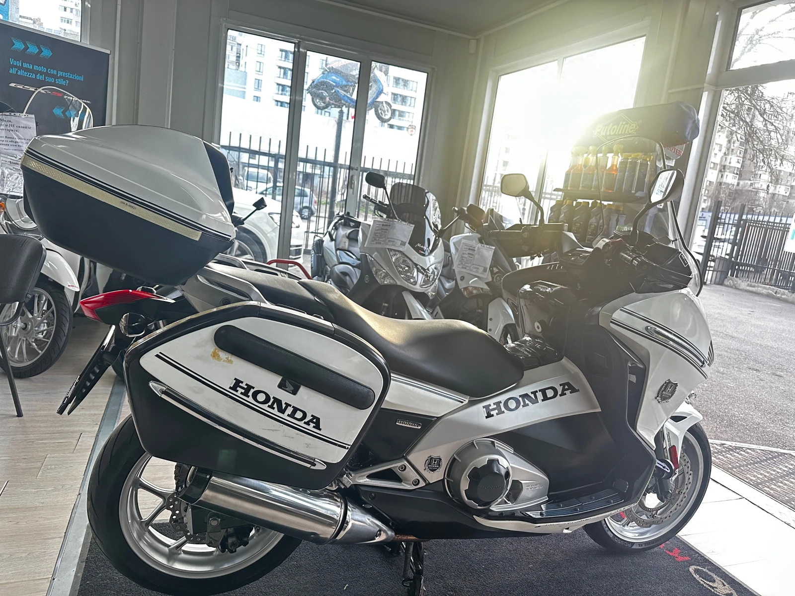 Honda Integra 700i ABS 2012. | Mobile.bg   13