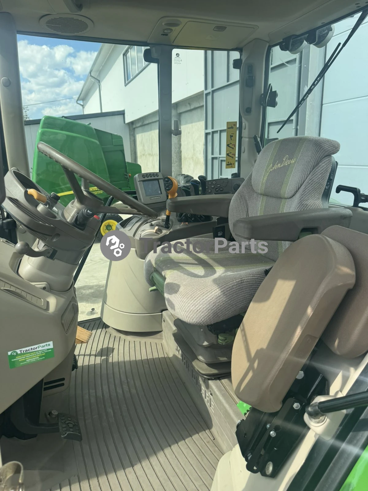 Трактор John Deere 6830 Premium  - изображение 6