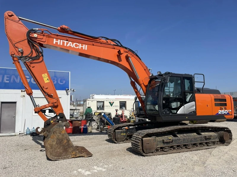 Багер Hitachi ZX 250 LCN-6, снимка 16 - Индустриална техника - 44494456