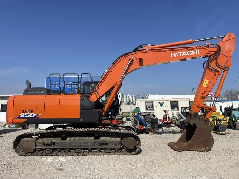 Багер Hitachi ZX 250 LCN-6, снимка 6 - Индустриална техника - 44494456