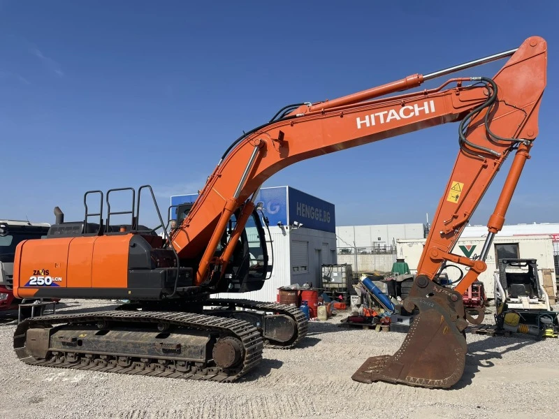 Багер Hitachi ZX 250 LCN-6, снимка 13 - Индустриална техника - 44494456