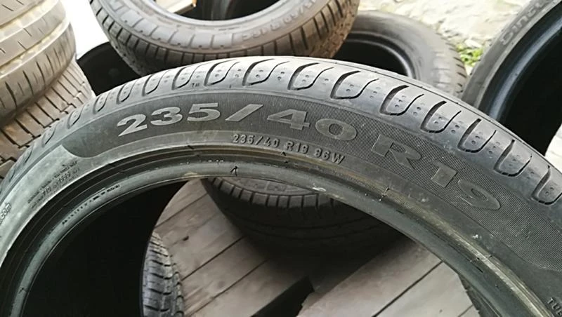 Гуми Летни 235/40R19, снимка 8 - Гуми и джанти - 25326302