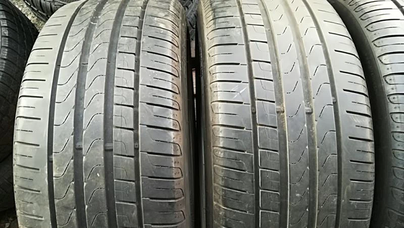 Гуми Летни 235/40R19, снимка 3 - Гуми и джанти - 25326302