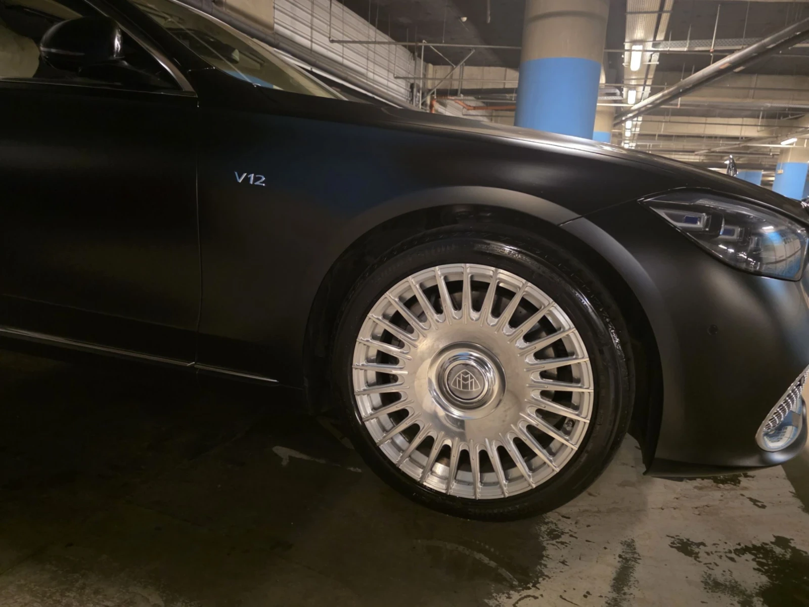 Гуми с джанти Bridgestone 255/40R20, снимка 3 - Гуми и джанти - 54917341