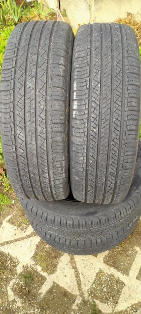 Гуми Летни 225/65R17, снимка 2 - Гуми и джанти - 42992941