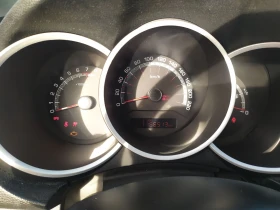 Kia Venga 1.4i 16v Газ, снимка 11