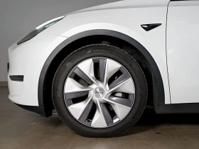 Tesla Model Y Long Range AWD, снимка 6